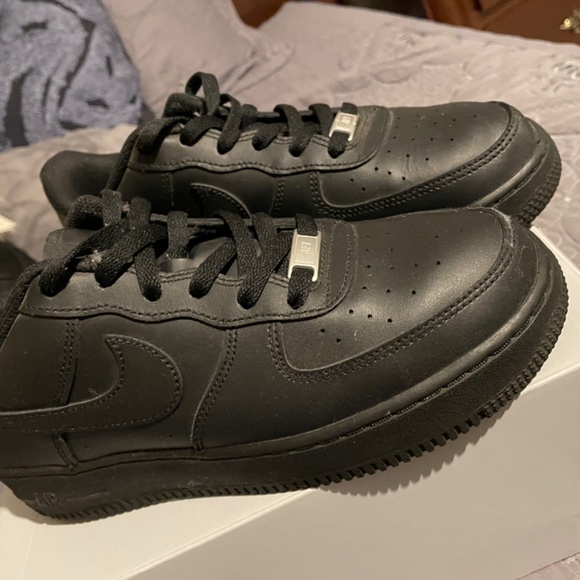 Black AF1 - Picture 2 of 2